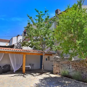 Casa Nini - Cozy House With Sauna And Indoor Jacuzzi Šišan